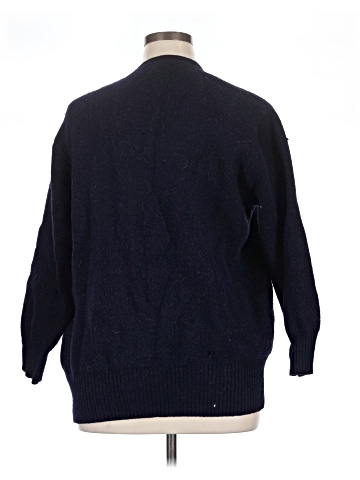 Lularoe Cardigan (view 2)