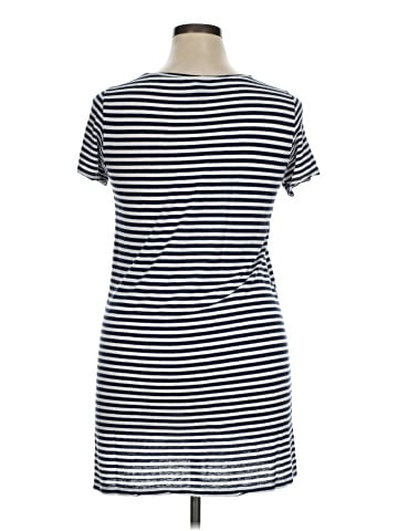 Forever 21 Short Sleeve T-Shirt (view 2)
