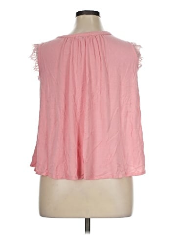 Signature Studio Sleeveless T-Shirt (view 2)
