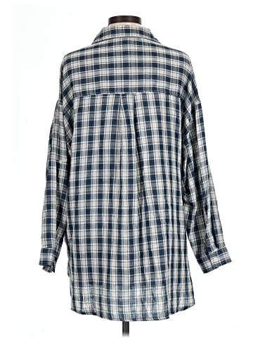 Max Studio 3/4 Sleeve Button-Down Shirt (view 2)