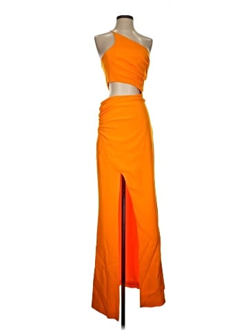 Cinq à Sept Cocktail Dress (view 1)
