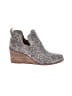 TOMS Animal Print Gray Wedges Size 8 - photo 1