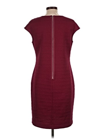 Donna Morgan Casual Dress (view 2)