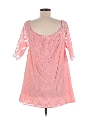 BB Dakota 3/4 Sleeve Top (view 2)