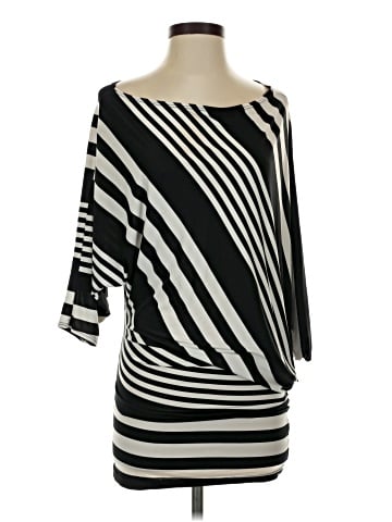 Narcisa Lang 3/4 Sleeve Top (view 1)