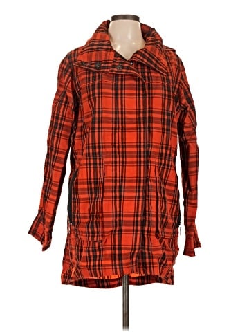 Equipment Raincoat (view 1)