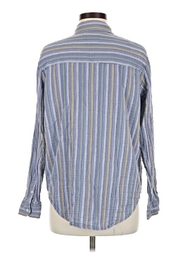Universal Thread Long Sleeve Button-Down Shirt (view 2)
