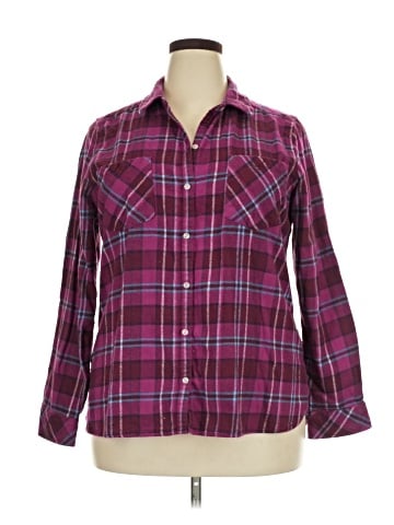 Croft & Barrow Long Sleeve Button-Down Shirt (view 1)