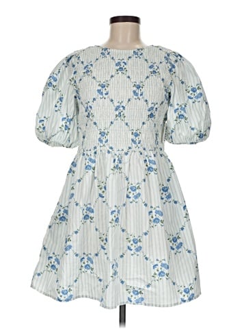 Old Navy Casual Dress (view 1)