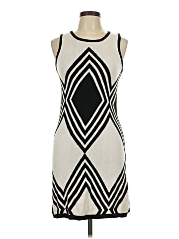 Xhilaration Cocktail Dress (view 1)