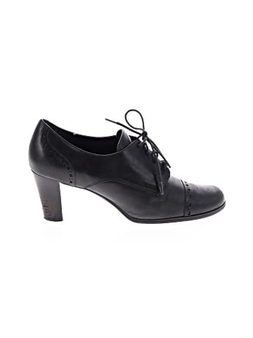 Etienne Aigner Heels (view 1)