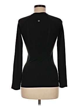 Lululemon Athletica 3/4 Sleeve T-Shirt (view 2)