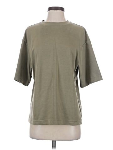 Uniqlo U Short Sleeve T-Shirt (view 1)