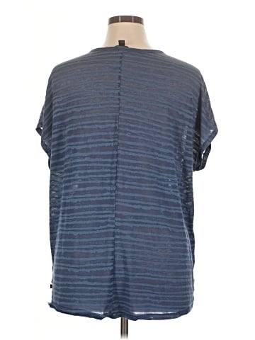 Rock & Republic Short Sleeve T-Shirt (view 2)