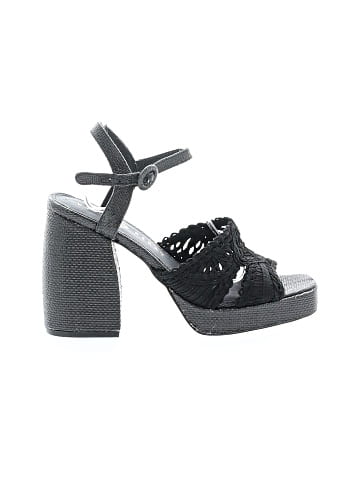 Katy Perry Sandals (view 1)