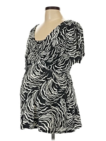 Old Navy - Maternity Short Sleeve T-Shirt (view 1)