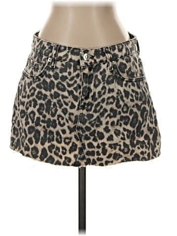 Bershka Casual Skirt (view 1)