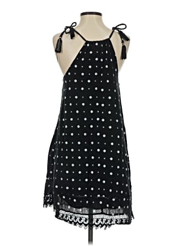 Old Navy Casual Dress (view 2)
