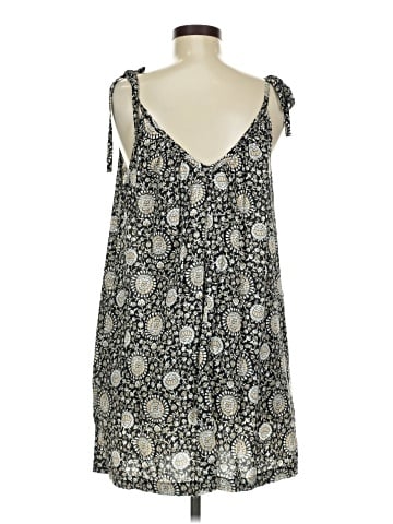 Old Navy Casual Dress (view 2)