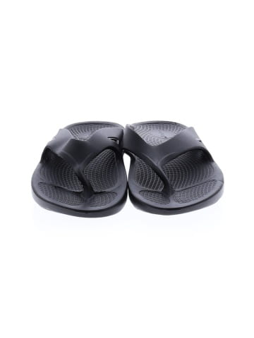 Oofos Flip Flops (view 2)