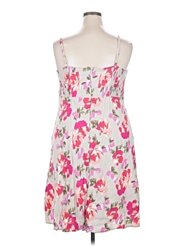 Old Navy Casual Dress (view 2)