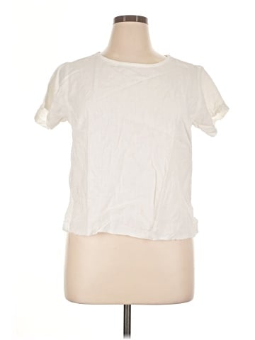 Charlotte Russe Short Sleeve T-Shirt (view 1)