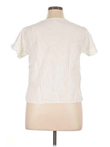 Charlotte Russe Short Sleeve T-Shirt (view 2)