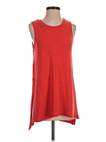 Versona Sleeveless T-Shirt (view 1)