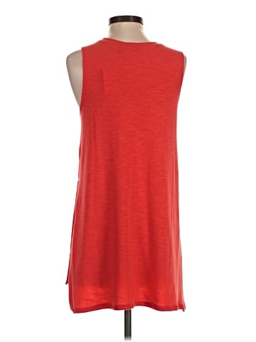 Versona Sleeveless T-Shirt (view 2)