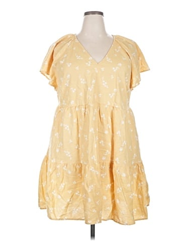 Universal Thread Casual Dress (view 1)