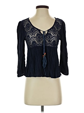 Must Have 3/4 Sleeve Blouse (view 1)