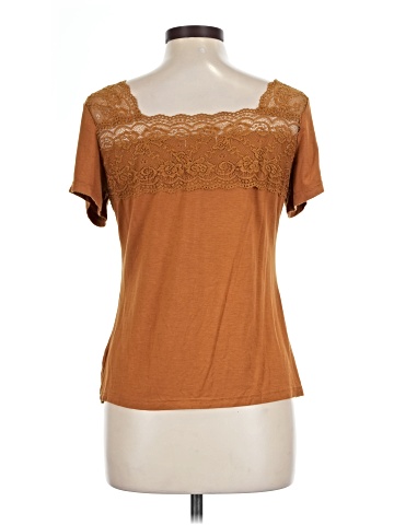 Roommates Short Sleeve Top (view 2)
