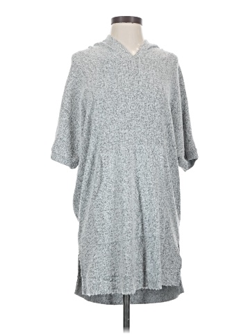 Nally & Millie Poncho (view 1)