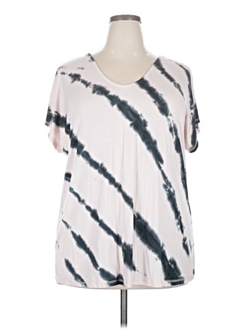 LIVI Short Sleeve T-Shirt (view 1)
