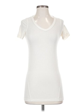 Lululemon Athletica Short Sleeve T-Shirt (view 1)
