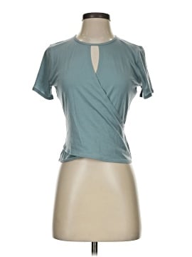 Lululemon Athletica Short Sleeve Top (view 1)