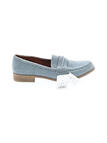 Universal Thread Flats (view 1)