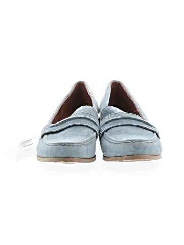 Universal Thread Flats (view 2)