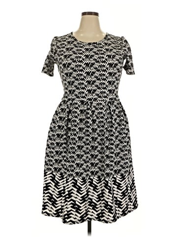 Lularoe Casual Dress (view 1)