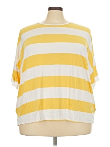 Old Navy Short Sleeve T-Shirt (view 1)