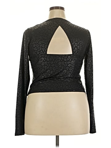 LIVI Long Sleeve T-Shirt (view 2)