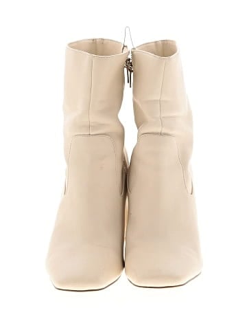 Abercrombie & Fitch Ankle Boots (view 2)