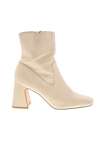 Abercrombie & Fitch Ankle Boots (view 1)