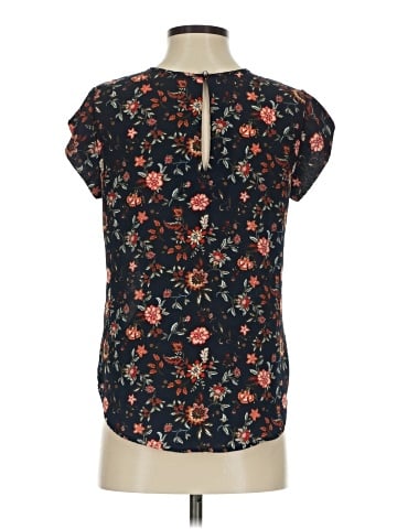 Lily White Short Sleeve Blouse (view 2)