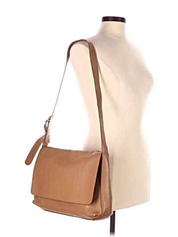 Cuyana Leather Messenger (view 2)
