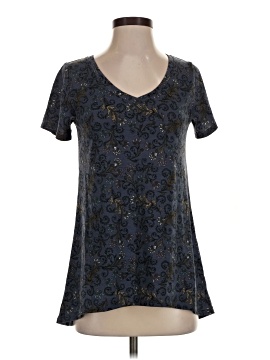 Lularoe Short Sleeve T-Shirt (view 1)