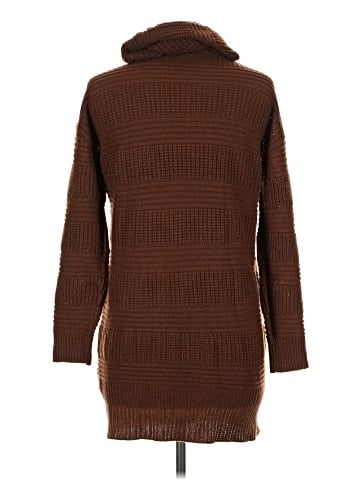 Derek Heart Turtleneck Sweater (view 2)