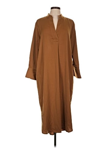 Banana Republic Factory Store Casual Dress (view 1)