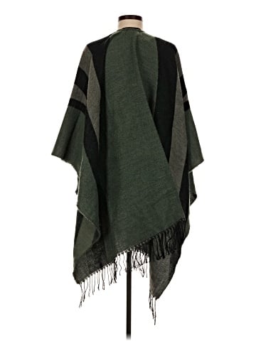 Modena Poncho (view 2)