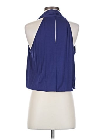 Amour Vert Sleeveless Blouse (view 2)